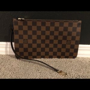 💕SOLD💕Louis Vuitton neverfull POUCHETTE